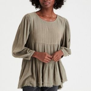 AMERICAN EAGLE long-sleeve tiered babydoll top
